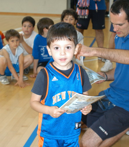 La consegna dei Diplomi di fine anno sportivo... Tommaso Gigliotti: promosso!